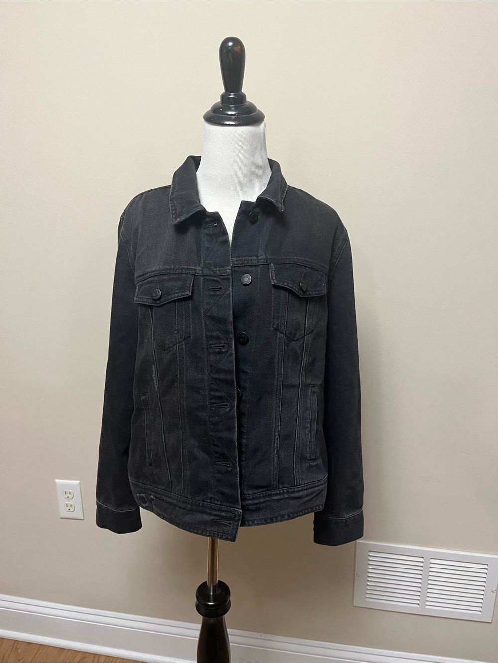 Old Navy Black Denim Jacket for Women